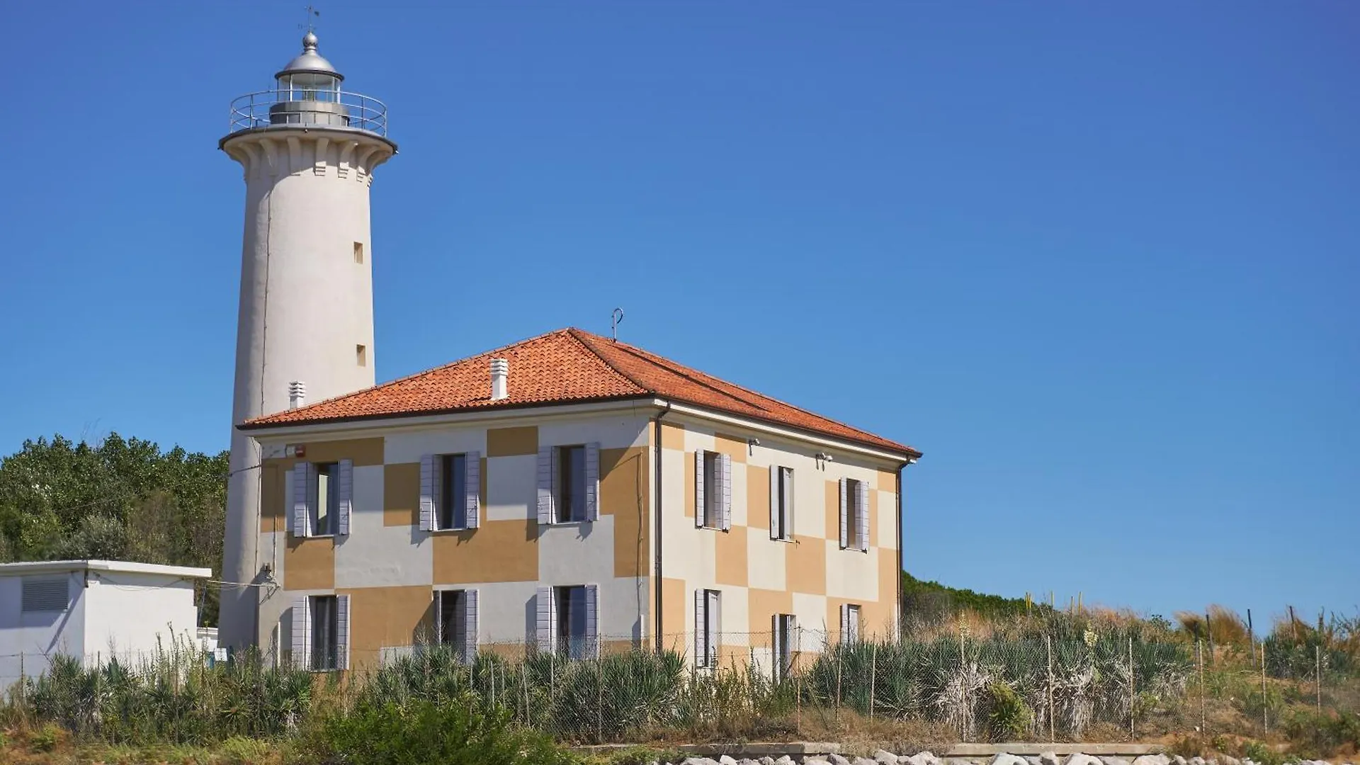 Completely Renovated Apartment Near The Sea - Beach Place Included By Beahost Bibione Italy