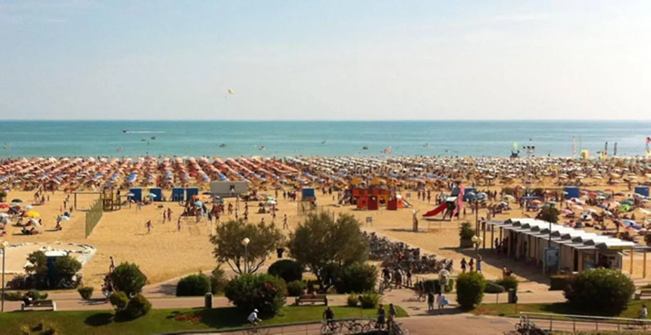 Completely Renovated Apartment Near The Sea - Beach Place Included By Beahost Bibione