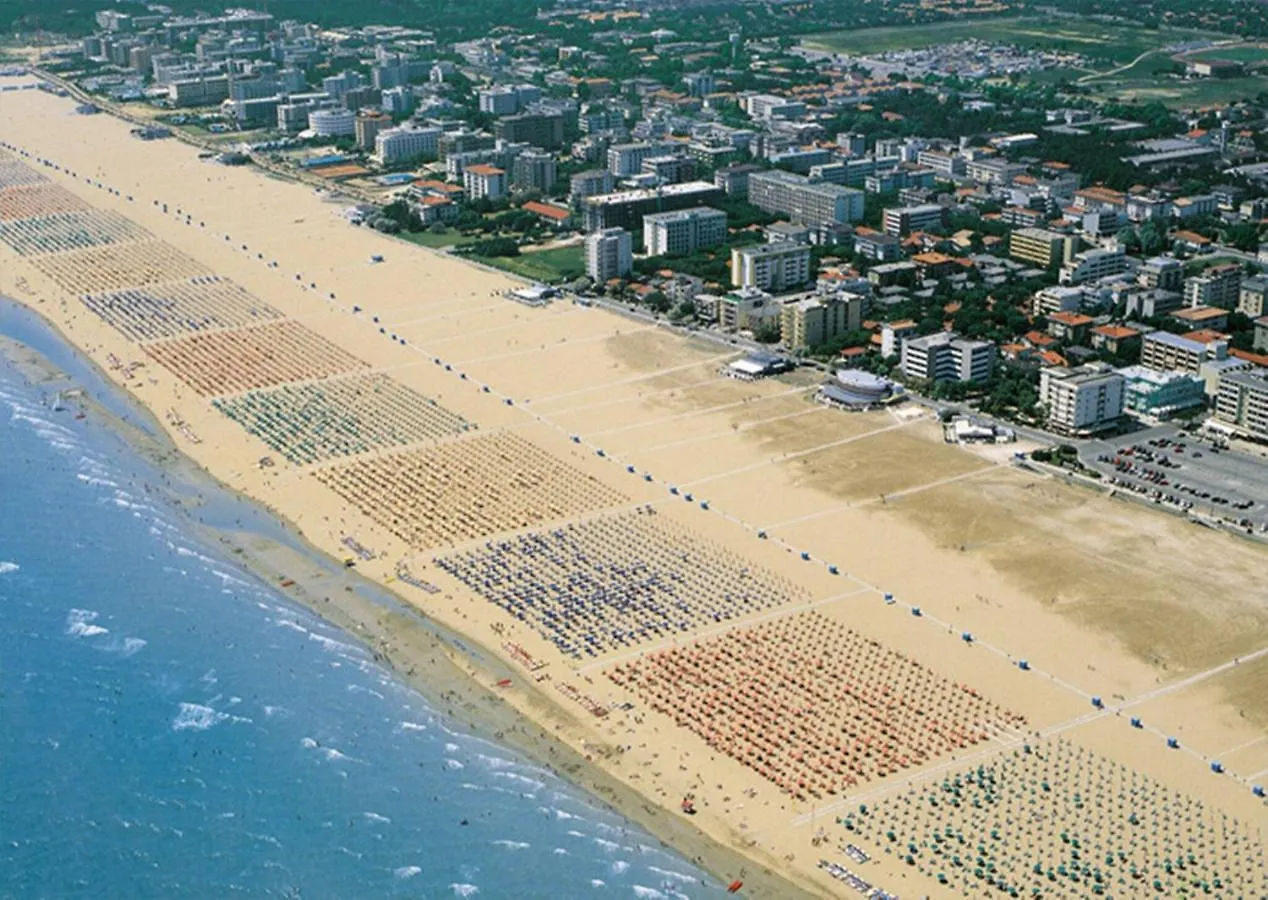 Completely Renovated Apartment Near The Sea - Beach Place Included By Beahost Bibione