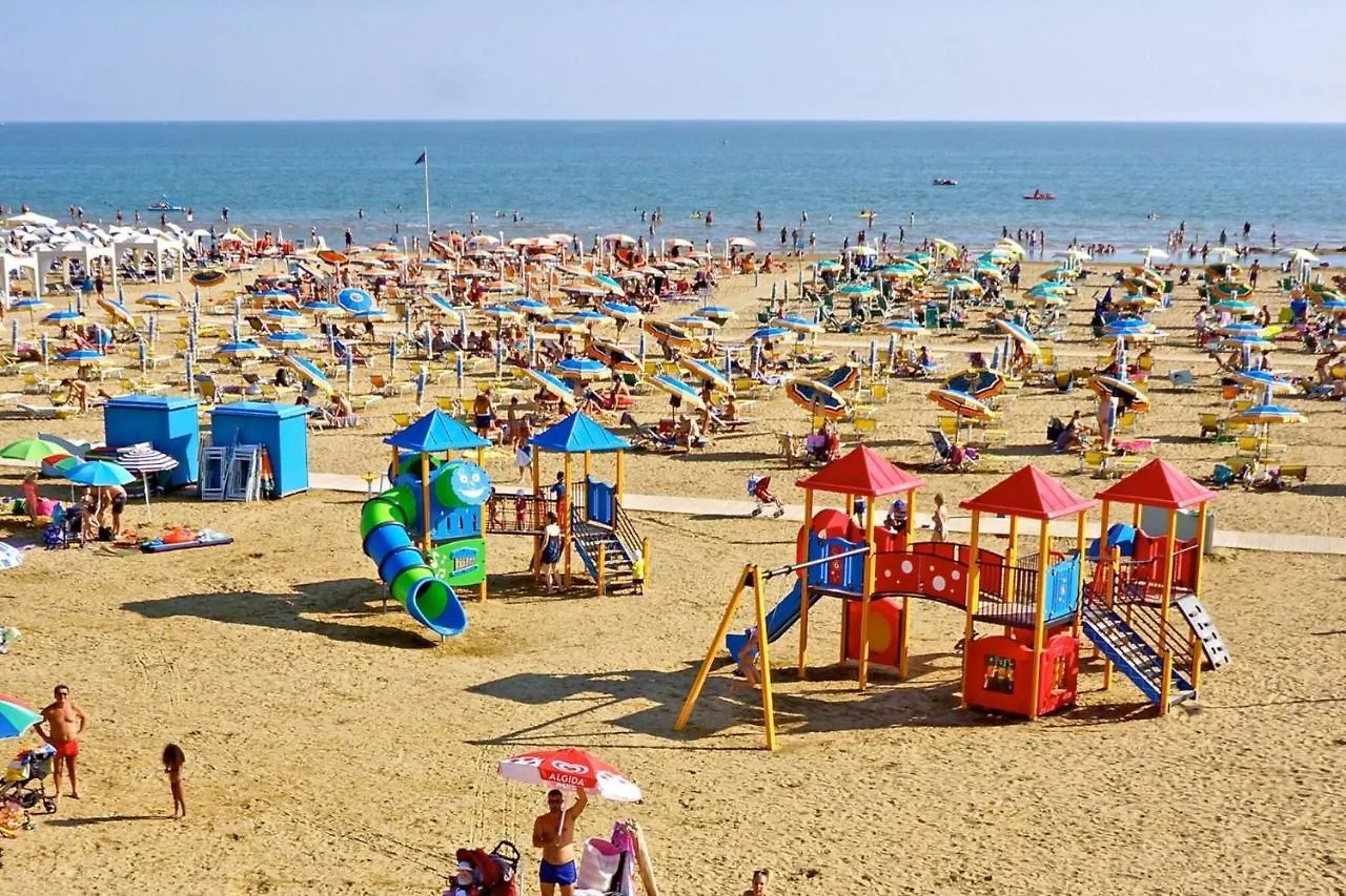 Completely Renovated Apartment Near The Sea - Beach Place Included By Beahost Bibione Itálie